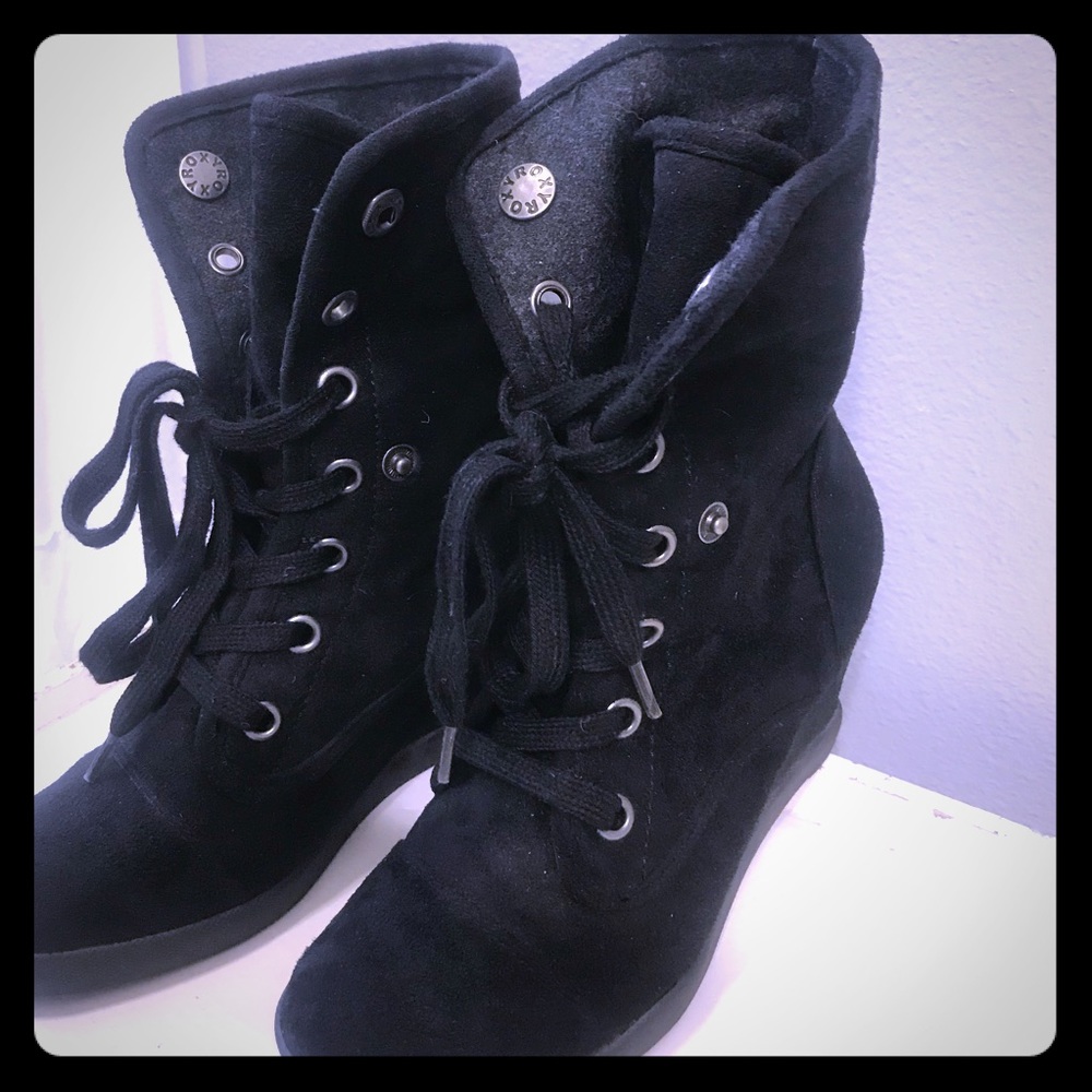 Roxy... “Paula”..Wedge Black Boots...❤️size 6...❤️